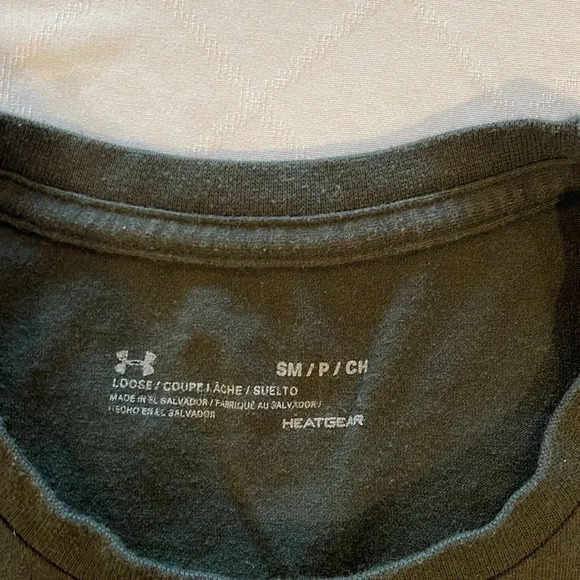 Men’s Under Armour HeatGear‎ Training Black T Tee Shirt 1320056 men’s small EUC - Picture 2 of 4